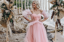Lade das Bild in den Galerie-Viewer, Romantisches Tüll-Abendkleid mit schulterfreiem Design