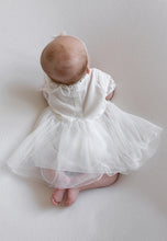 Lade das Bild in den Galerie-Viewer, Kleid für Taufe in Weiss
