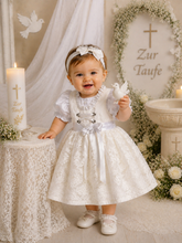 Lade das Bild in den Galerie-Viewer, Exklusives Taufkleid aus Seide – mit passender Bluse