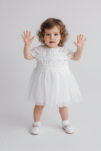Lade das Bild in den Galerie-Viewer, Kleid für Taufe in Weiss