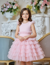 Lade das Bild in den Galerie-Viewer, Elegantes Mädchenkleid aus Tüll – individuell nach Wunsch gefertigt