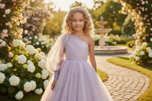 Lade das Bild in den Galerie-Viewer, Elegantes Mädchenkleid aus Tüll – ein traumhafter Auftritt für besondere Anlässe wie Kommunion oder Hochzeit