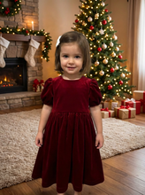 Lade das Bild in den Galerie-Viewer, Elegantes Samt-Weihnachtskleid für kleine Mädchen – Burgunderrot