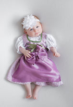 Lade das Bild in den Galerie-Viewer, Dirndl aus Kunstseide in rosa für die Taufe, Hochzeiten oder andere Anlässe