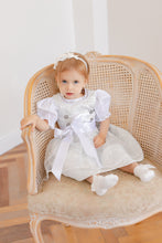 Lade das Bild in den Galerie-Viewer, Festliches Baby Dirndl in Silber mit Spitze für die Taufe, Hochzeiten oder Oktoberfest