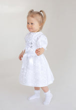 Lade das Bild in den Galerie-Viewer, Taufdirndl / Babydirndl / Taufkleid
