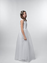 Lade das Bild in den Galerie-Viewer, Kommunionkleid mit einem Oberteil aus Spitze