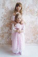Lade das Bild in den Galerie-Viewer, Taufkleid Engel mit Spitze