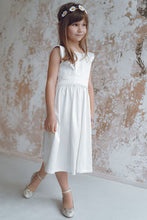 Lade das Bild in den Galerie-Viewer, Kinderkleid/Kommunionkleid/Blümchenkleid Lia
