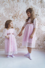 Lade das Bild in den Galerie-Viewer, Taufkleid Engel mit Spitze