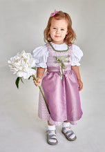 Lade das Bild in den Galerie-Viewer, Dirndl aus Kunstseide in rosa für die Taufe, Hochzeiten oder andere Anlässe - Frontansicht des eleganten Kinderkleides mit grüner Bordüre.