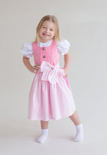 Lade das Bild in den Galerie-Viewer, Trachtenzauber für Kids – Hochwertige Dirndl für jede Gelegenheit