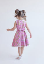 Lade das Bild in den Galerie-Viewer, Kariertes Kleid