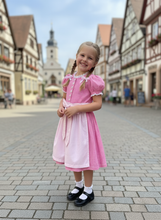 Lade das Bild in den Galerie-Viewer, Kinder-Dirndl aus Baumwolle in Hellrosa
