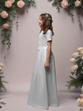 Lade das Bild in den Galerie-Viewer, Kommunionkleid Mädchen Weiß | Elegantes Erstkommunion Kleid
