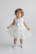 Lade das Bild in den Galerie-Viewer, Taufkleid Engel mit Spitze
