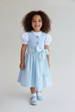 Lade das Bild in den Galerie-Viewer, Traditionelles Mädchen Dirndl aus Baumwolle in Hellblau
