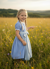 Lade das Bild in den Galerie-Viewer, Kinder-Dirndl aus Baumwolle in Hellblau
