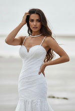 Lade das Bild in den Galerie-Viewer, Exklusives maßgeschneidertes Hochzeits- und Abendkleid
