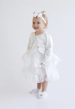 Lade das Bild in den Galerie-Viewer, Jacquard-bolero in weiss
