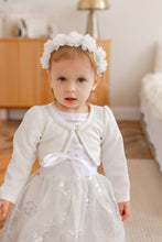 Lade das Bild in den Galerie-Viewer, Festliches Baby Dirndl in Silber mit Spitze für die Taufe, Hochzeiten oder Oktoberfest
