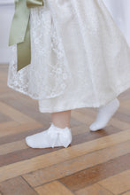 Lade das Bild in den Galerie-Viewer, Kinderdirndl, Taufdirndl, Kommuniondirndl,Trachtenkleid
