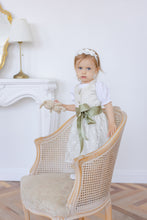 Lade das Bild in den Galerie-Viewer, Kinderdirndl, Taufdirndl, Kommuniondirndl,Trachtenkleid
